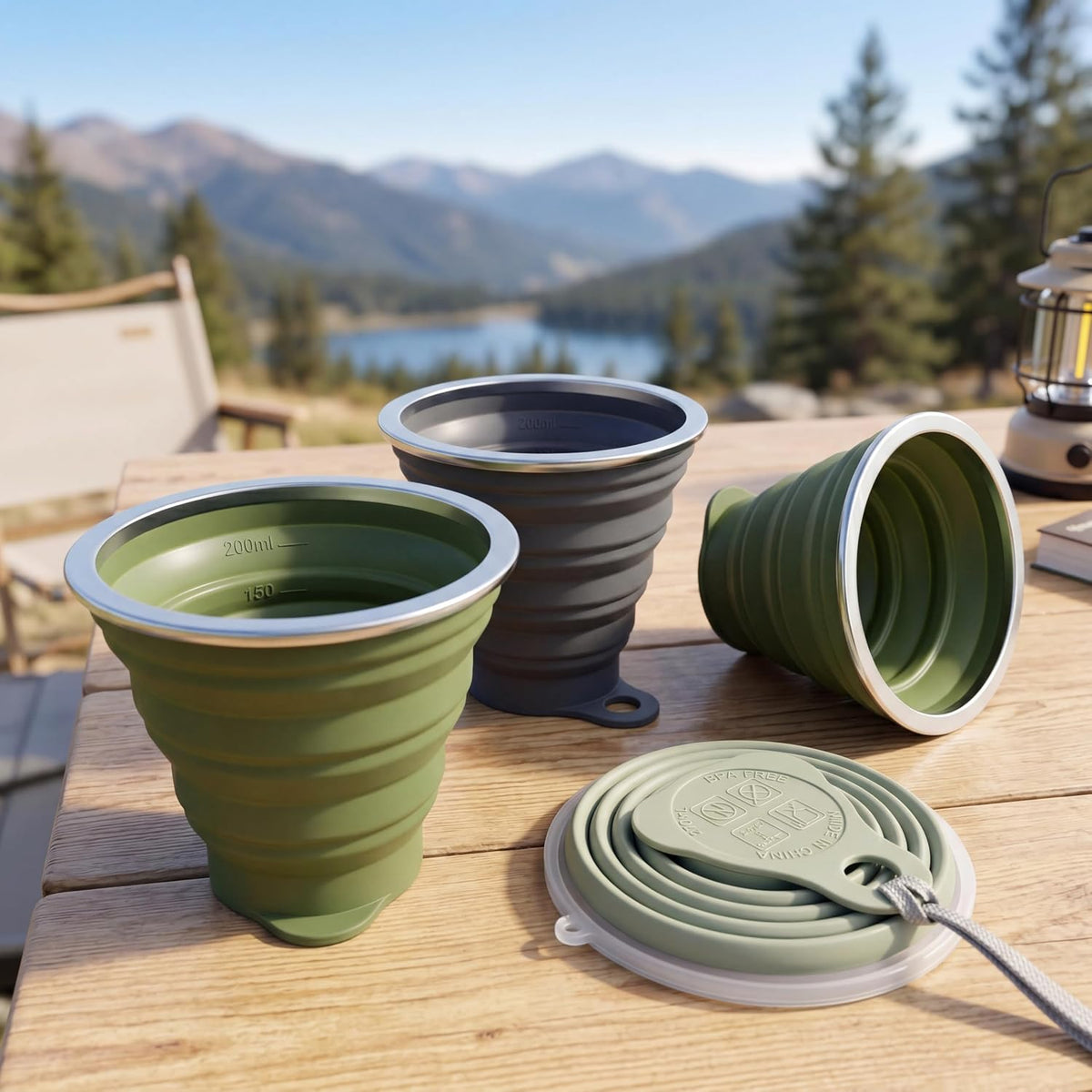 ME.FAN Silicone Collapsible Travel Cup - Silicone Folding Camping Cup with Lids - Expandable Drinking Cup Set - Portable, Graduated [9.22oz]